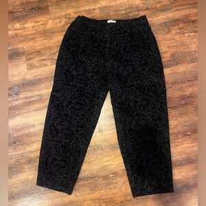 Talbots Black Textured Floral Cropped Pants